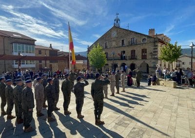 Izado de bandera en Valderredible