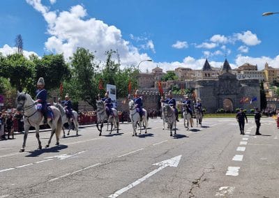 El Escuadrón de Escolta Solemne durante el desfile posterior a la Jura de bandera