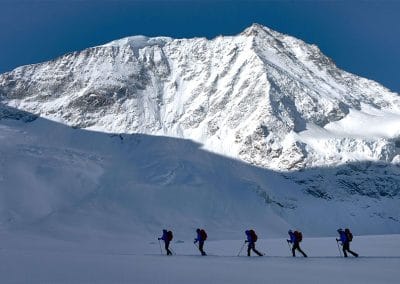 El Grupo de Alta Montaña de la Guardia Real en la alta ruta Chamonix-Zermatt